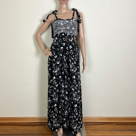 FREE PEOPLE REVOLVE BLACK FLORAL PRINT WIDE-LEG JUMPSUIT - Picture 2 of 11